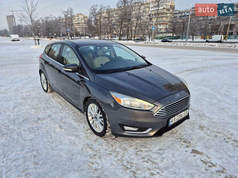 Хэтчбек Ford Focus 2015 в Киеве
