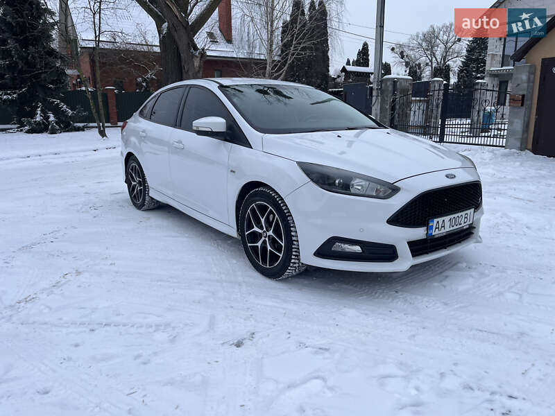 Седан Ford Focus 2016 в Києві