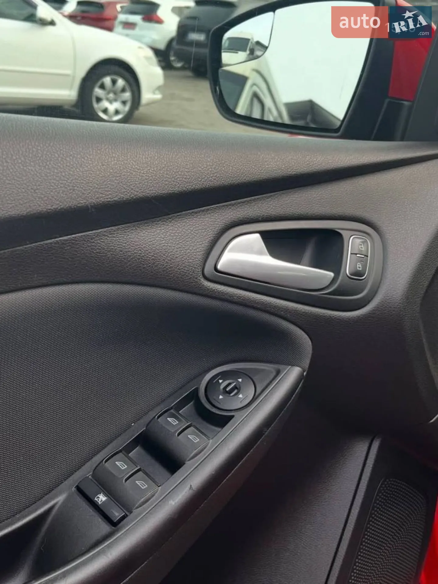 2017 Ford Focus - мініатюра 19