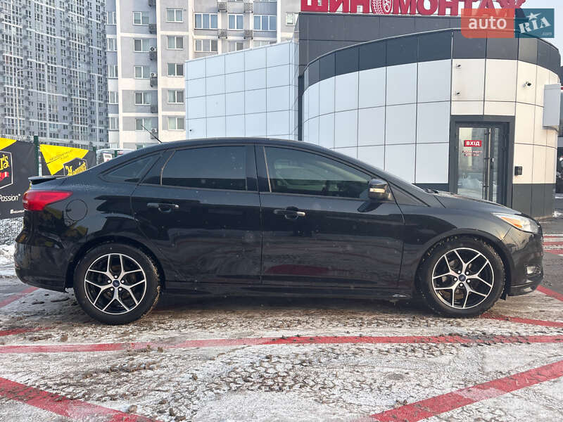Седан Ford Focus 2015 в Киеве