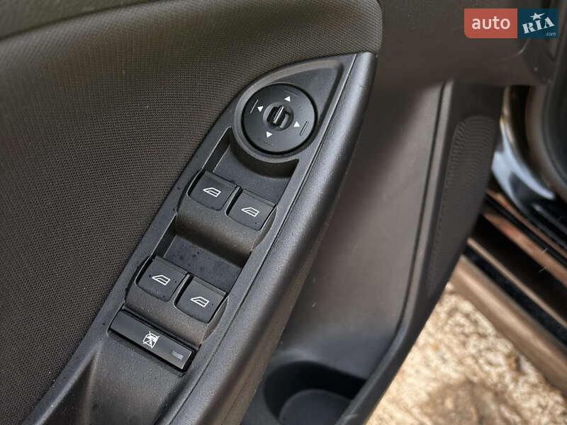 Седан Ford Focus 2015 в Киеве