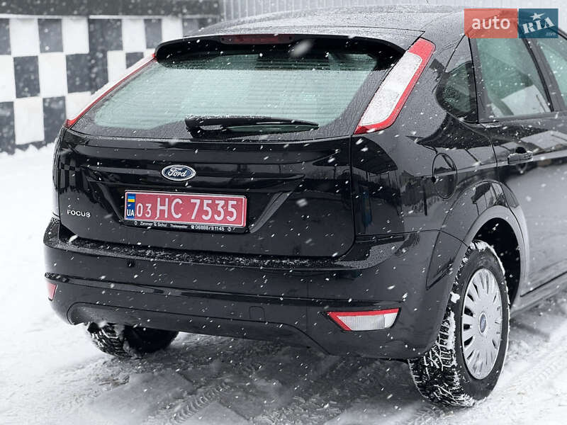 Хэтчбек Ford Focus 2008 в Вознесенске