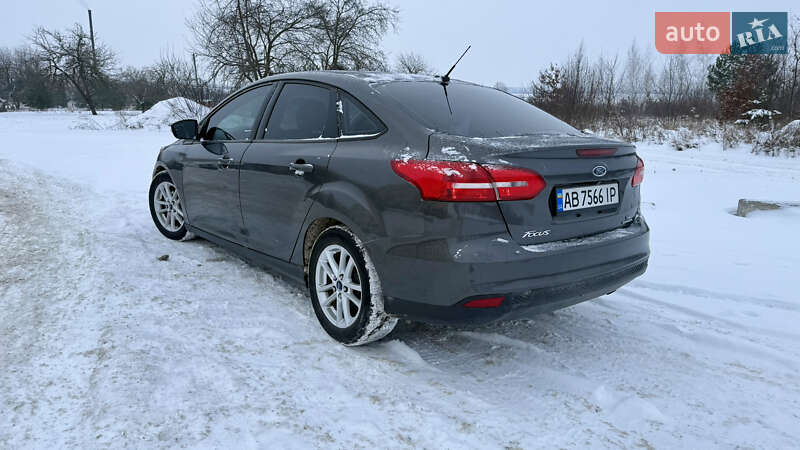 Седан Ford Focus 2015 в Теплику
