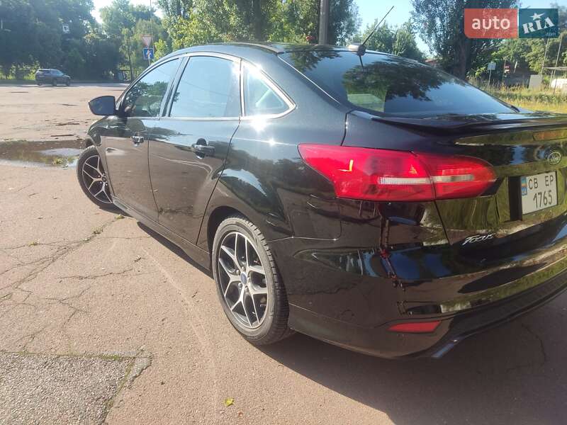 Седан Ford Focus 2015 в Чернигове
