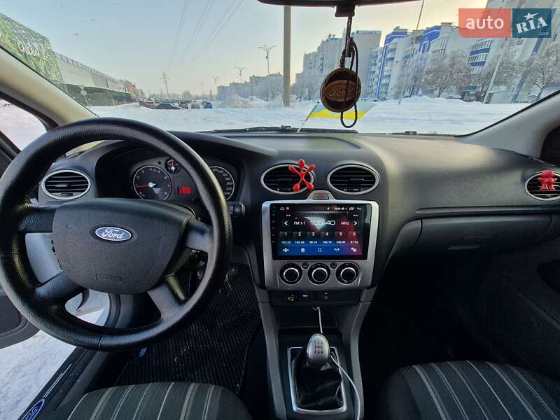 Хэтчбек Ford Focus 2011 в Чернигове