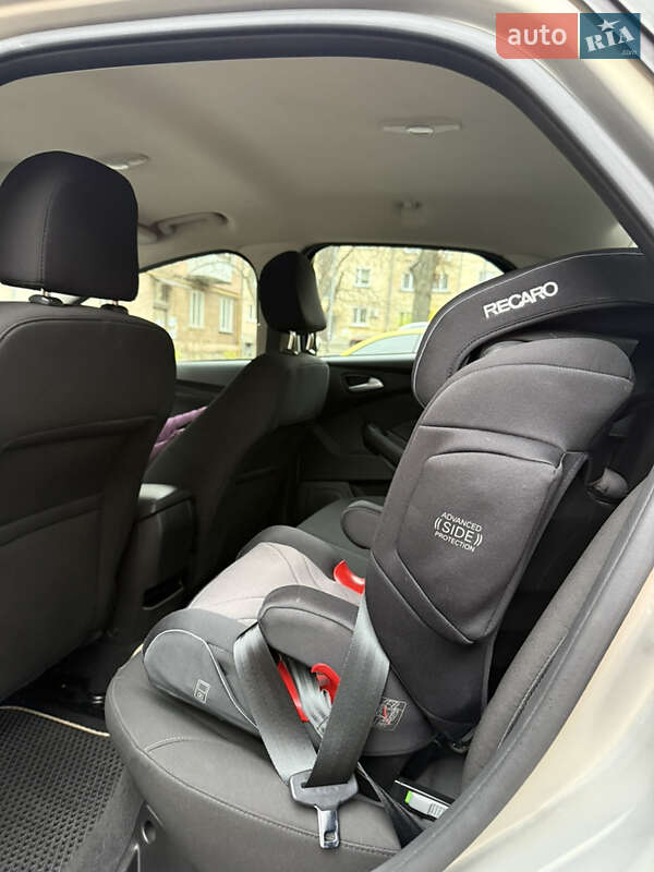 Седан Ford Focus 2015 в Києві