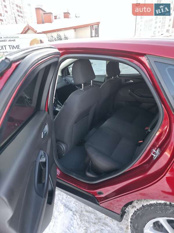 Хетчбек Ford Focus 2015 в Києві