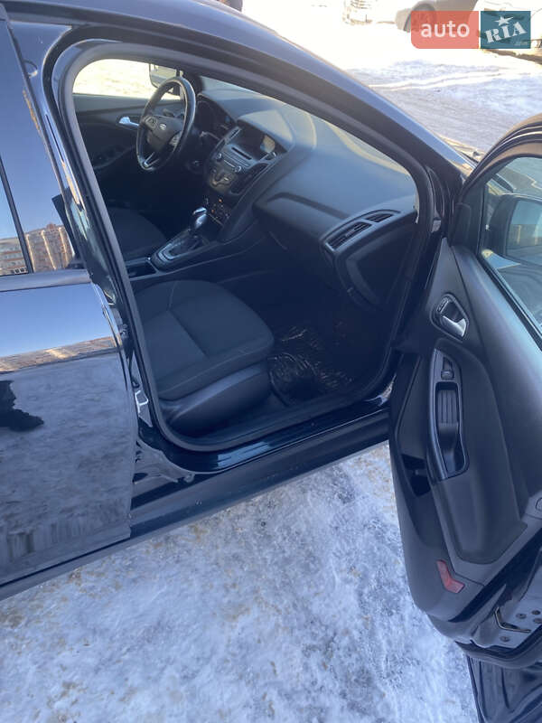 Седан Ford Focus 2015 в Чернігові