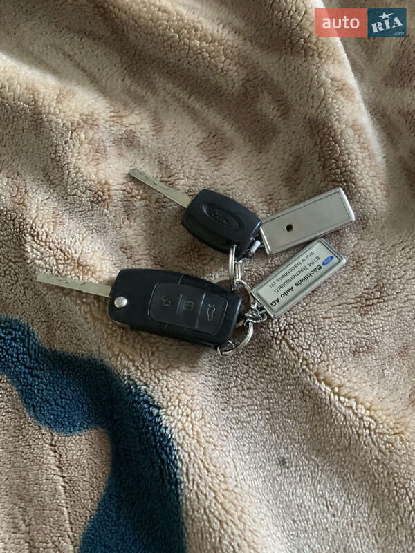 Универсал Ford Focus 2009 в Ромнах