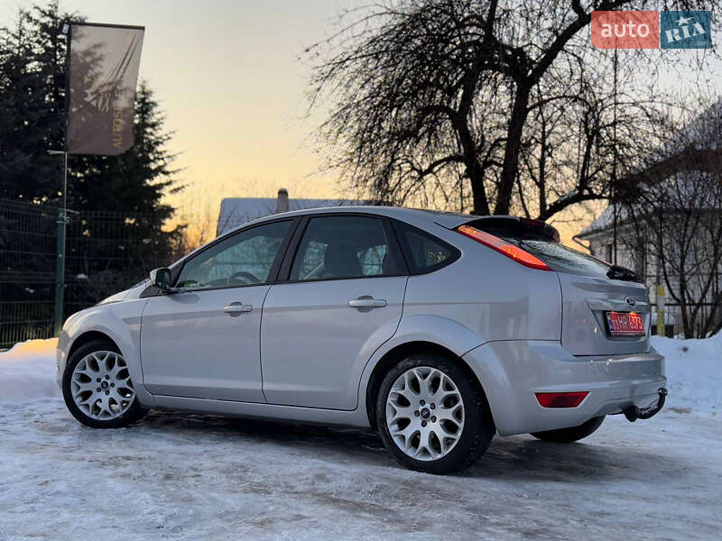 Хетчбек Ford Focus 2010 в Дрогобичі