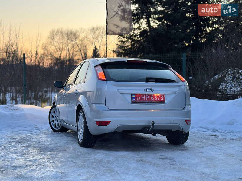 Хетчбек Ford Focus 2010 в Дрогобичі