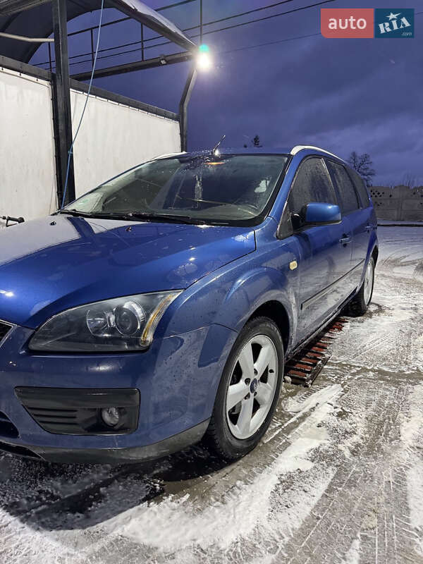 Універсал Ford Focus 2006 в Жовкві