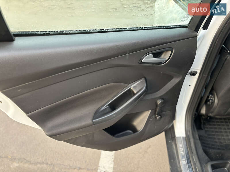 Седан Ford Focus 2016 в Николаеве