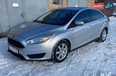 Седан Ford Focus 2015 в Ромнах