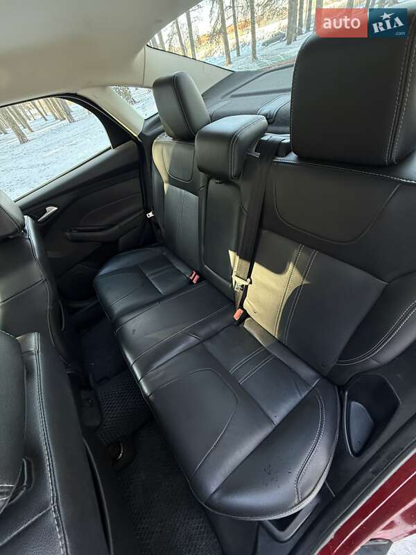Седан Ford Focus 2014 в Сумах