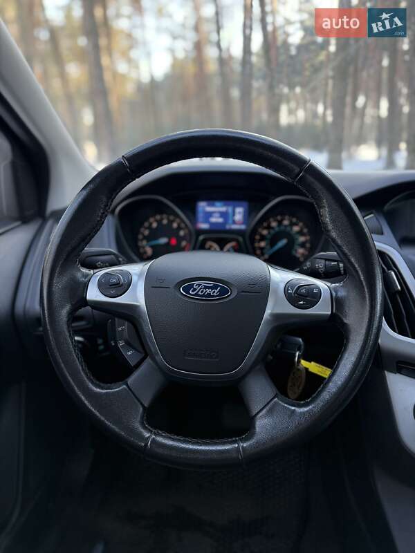 Седан Ford Focus 2014 в Сумах