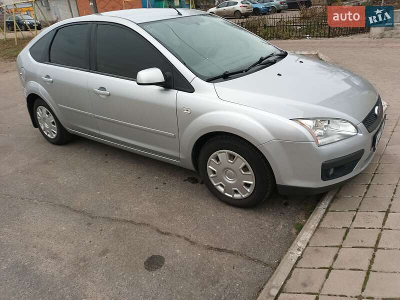 Хетчбек Ford Focus 2007 в Павлограді