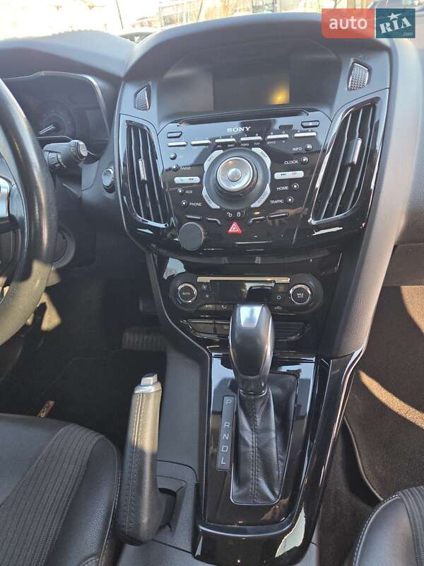 Хэтчбек Ford Focus 2013 в Ужгороде