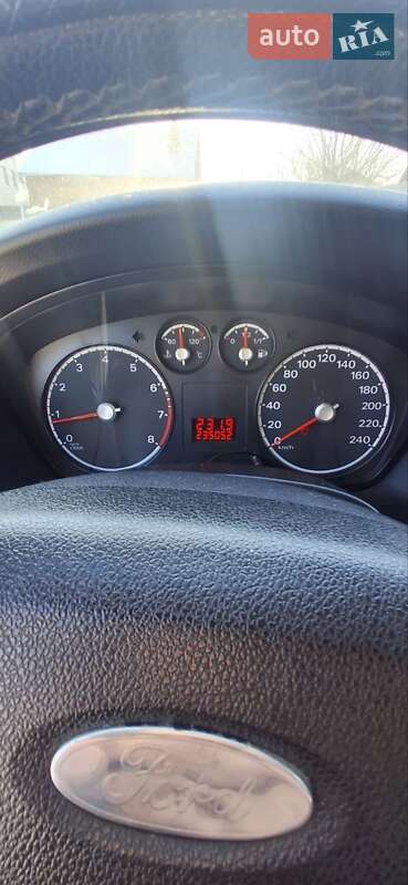 Хэтчбек Ford Focus 2011 в Виннице