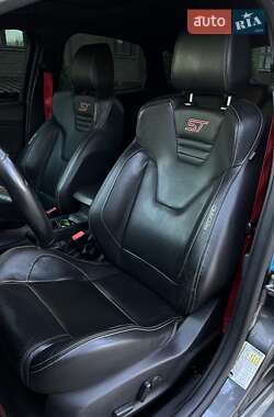Хетчбек Ford Focus 2015 в Чернігові