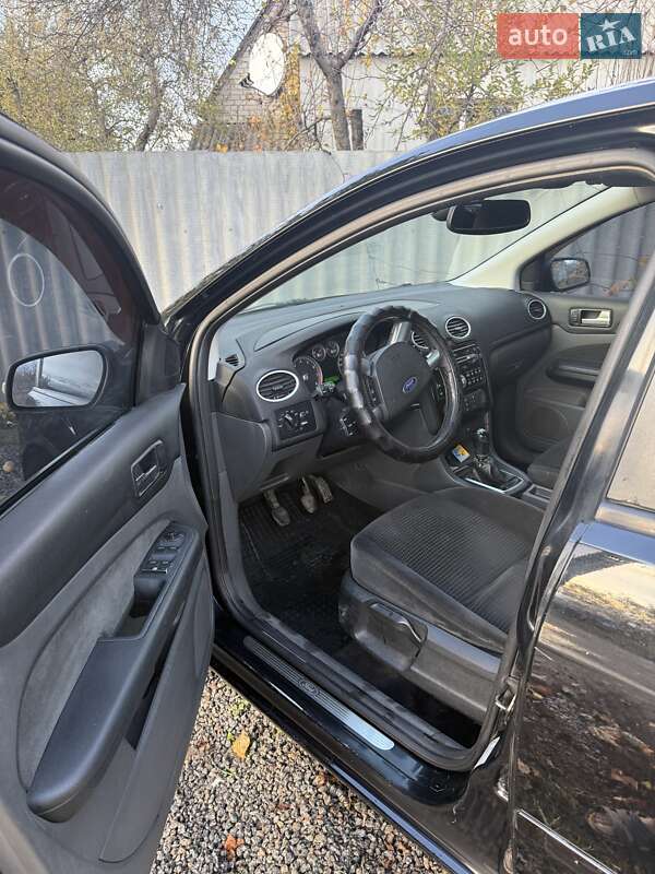 Хэтчбек Ford Focus 2006 в Валках