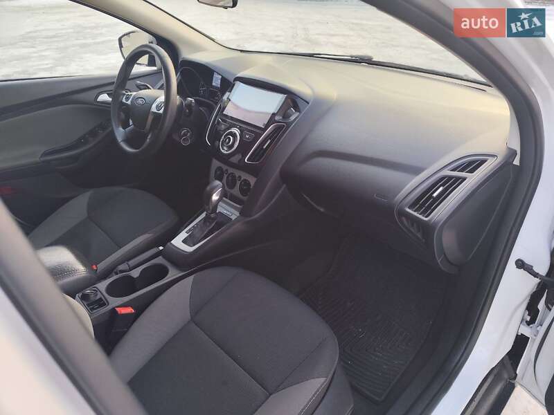Хэтчбек Ford Focus 2014 в Киеве фото 14 Хэтчбек Ford Focus 2014 в Киеве