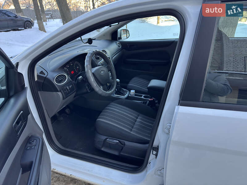 Хэтчбек Ford Focus 2011 в Балаклее