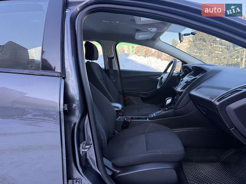 Хетчбек Ford Focus 2017 в Рівному