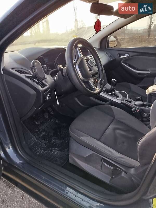 Седан Ford Focus 2014 в Новой Одессе