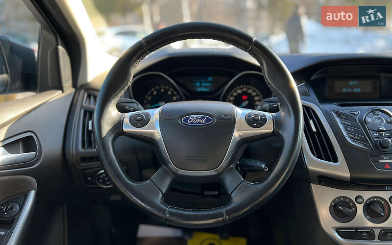Седан Ford Focus 2013 в Львові