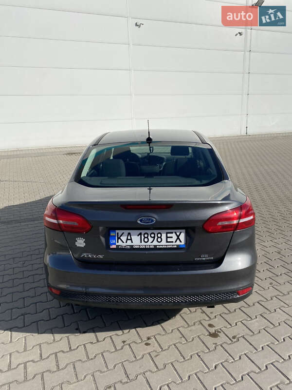 Седан Ford Focus 2015 в Вишневому