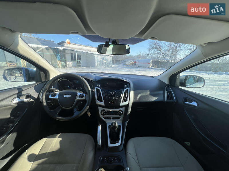 Хэтчбек Ford Focus 2012 в Тараще фото 7 Хэтчбек Ford Focus 2012 в Тараще