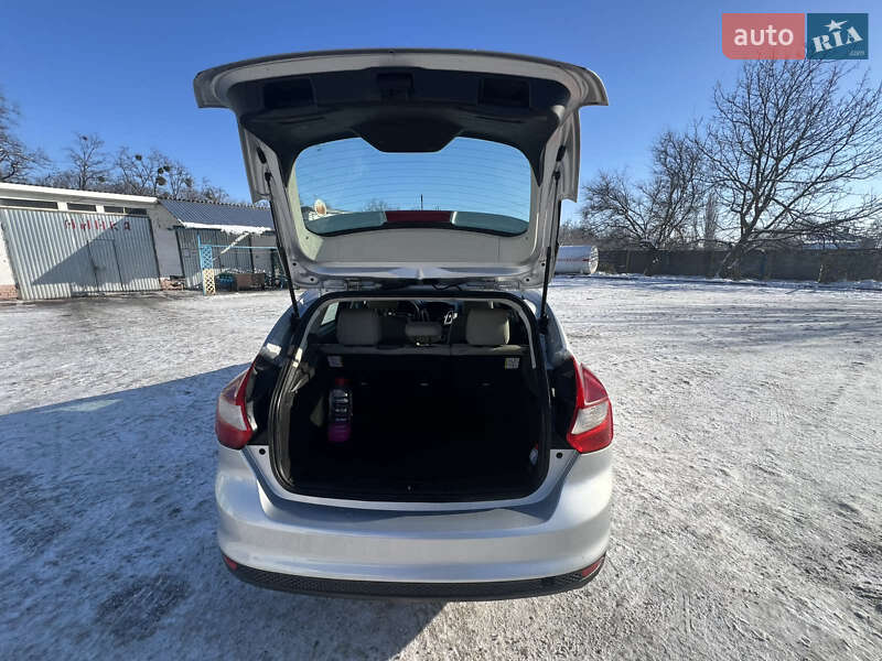Хэтчбек Ford Focus 2012 в Тараще фото 10 Хэтчбек Ford Focus 2012 в Тараще