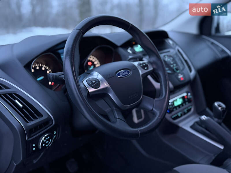 Хетчбек Ford Focus 2014 в Києві фото 18 Хетчбек Ford Focus 2014 в Києві