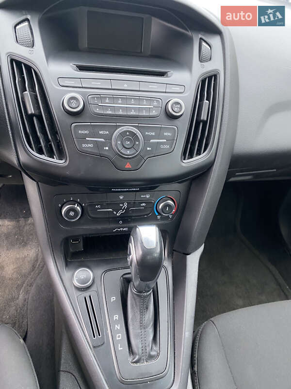 Седан Ford Focus 2015 в Луцьку