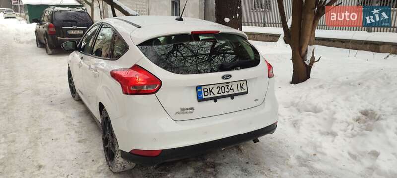 Хэтчбек Ford Focus 2016 в Ровно
