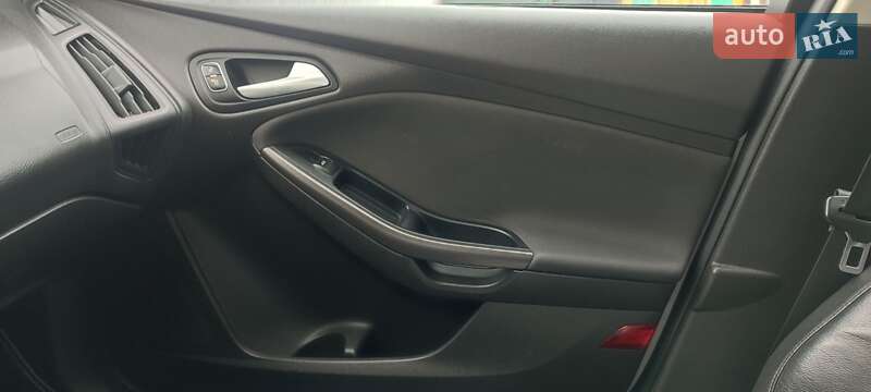 Хэтчбек Ford Focus 2016 в Ровно
