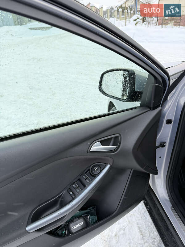 Універсал Ford Focus 2013 в Львові фото 45 Універсал Ford Focus 2013 в Львові
