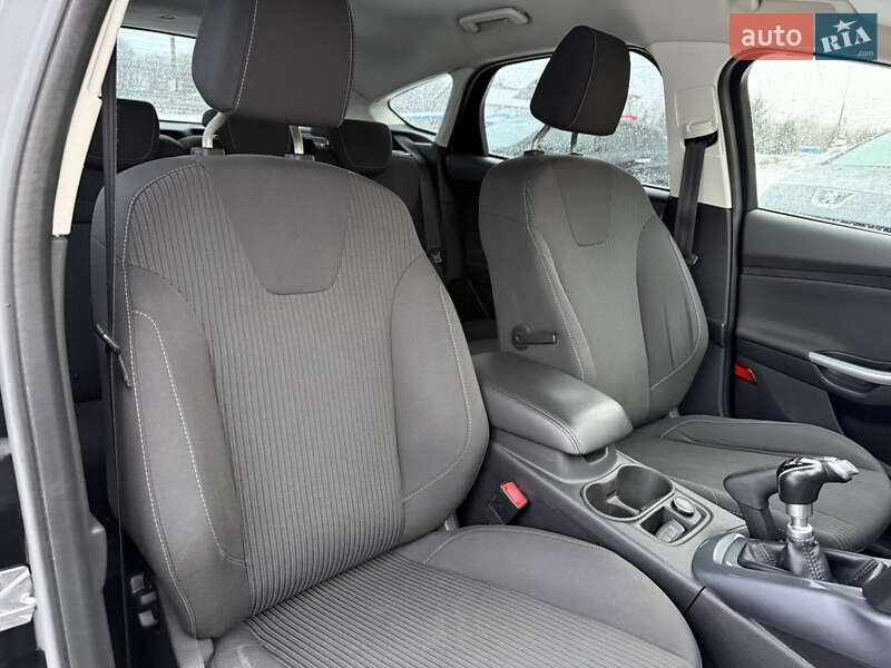 Хетчбек Ford Focus 2013 в Стрию