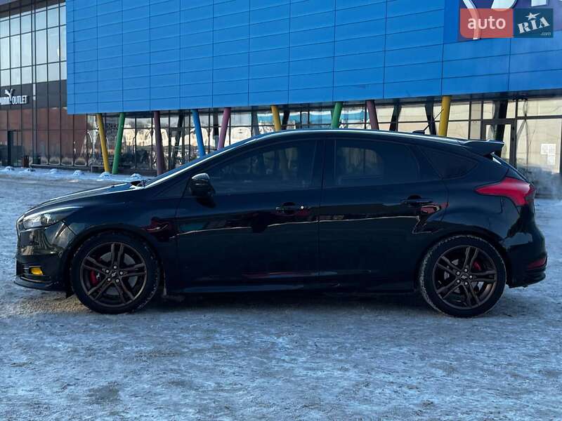 Хетчбек Ford Focus 2016 в Києві фото 4 Хетчбек Ford Focus 2016 в Києві