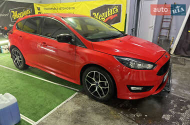 Хэтчбек Ford Focus 2016 в Киеве