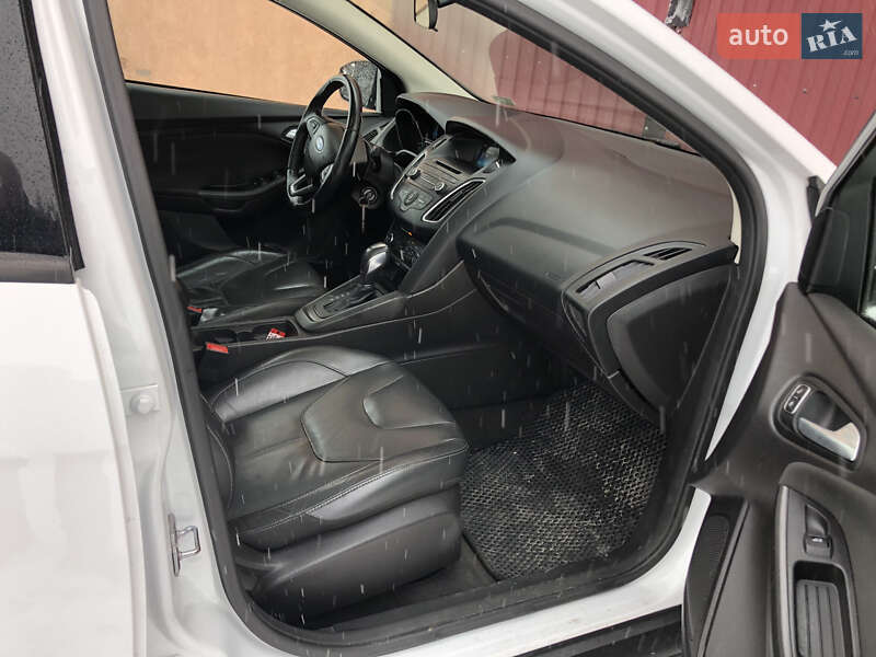 Хетчбек Ford Focus 2015 в Львові