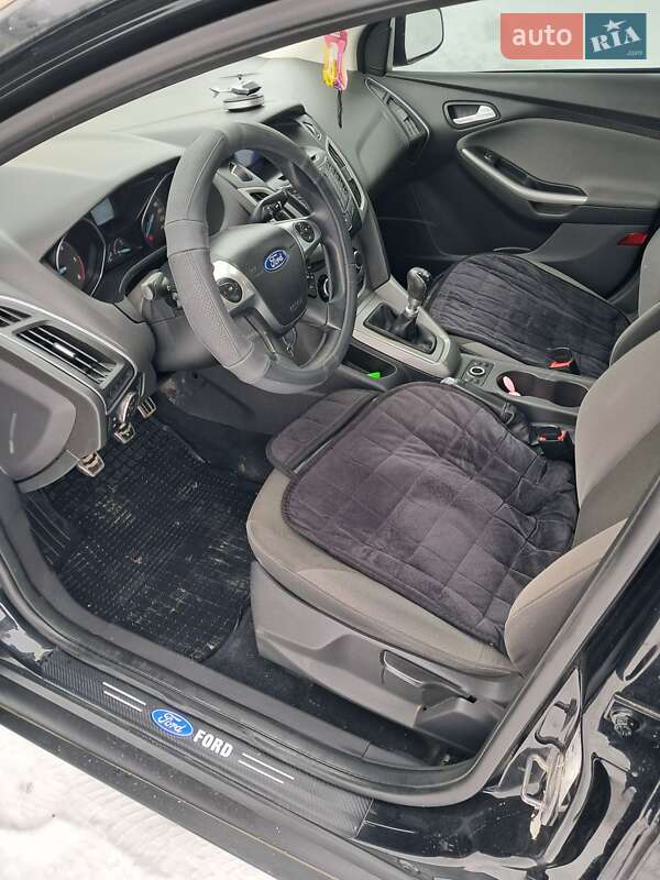 Универсал Ford Focus 2011 в Дунаевцах