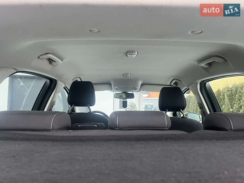 Хэтчбек Ford Focus 2012 в Стрые фото 31 Хэтчбек Ford Focus 2012 в Стрые
