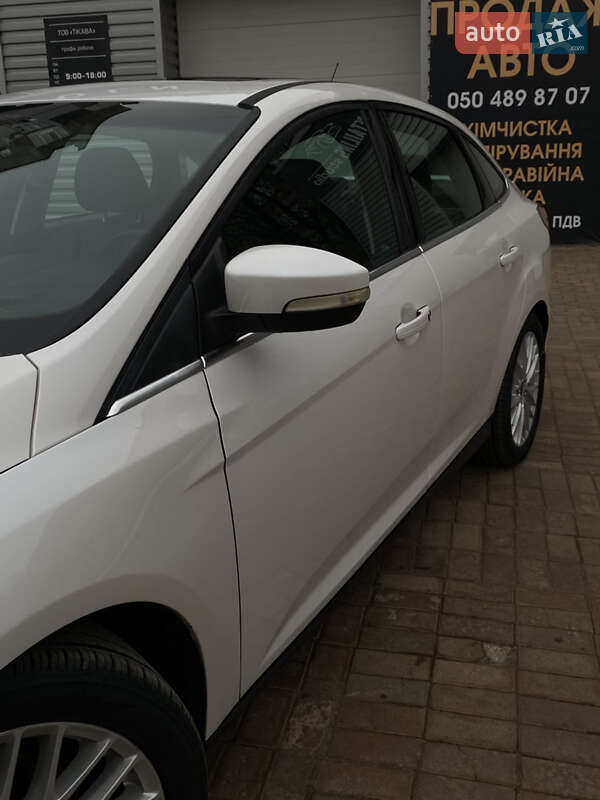 Седан Ford Focus 2014 в Кропивницком