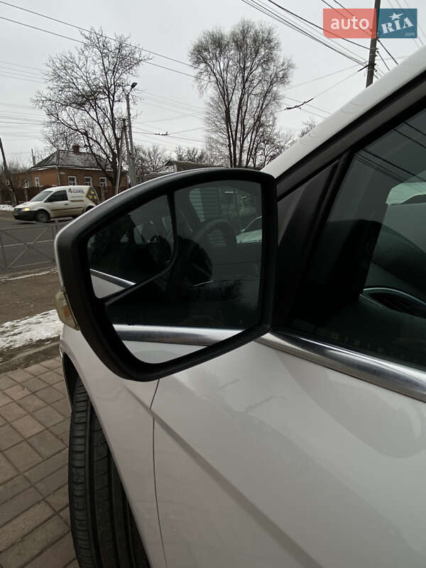 Седан Ford Focus 2014 в Кропивницком