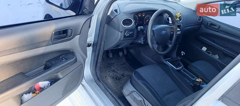 Хэтчбек Ford Focus 2005 в Харькове