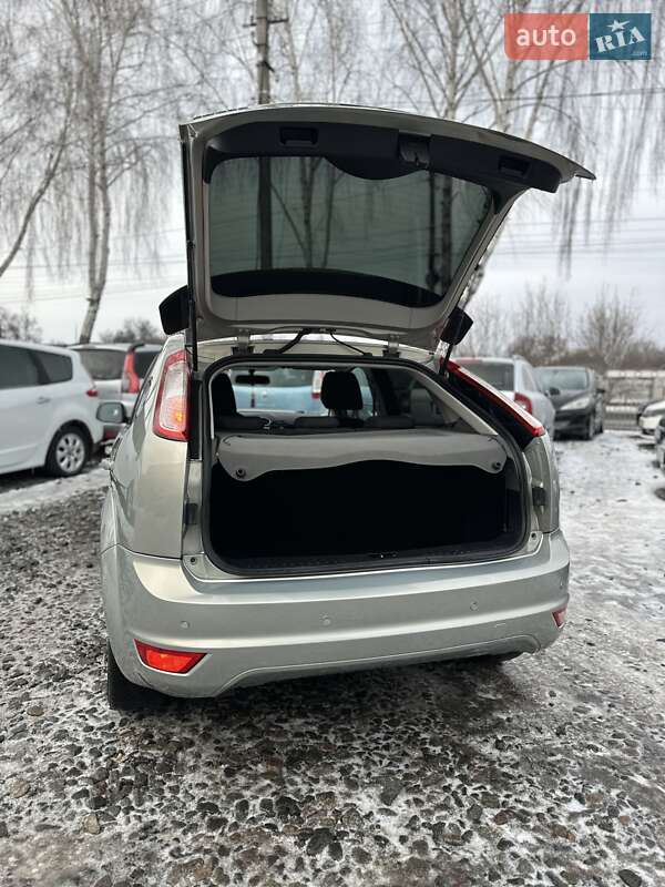 Хэтчбек Ford Focus 2009 в Смеле фото 10 Хэтчбек Ford Focus 2009 в Смеле