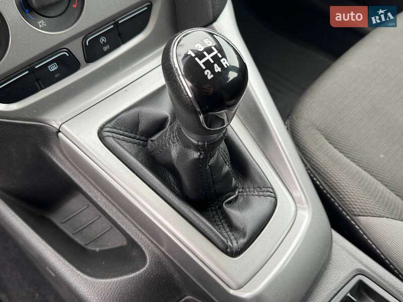 Хэтчбек Ford Focus 2013 в Киеве