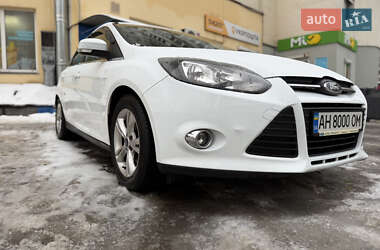 Хэтчбек Ford Focus 2014 в Киеве